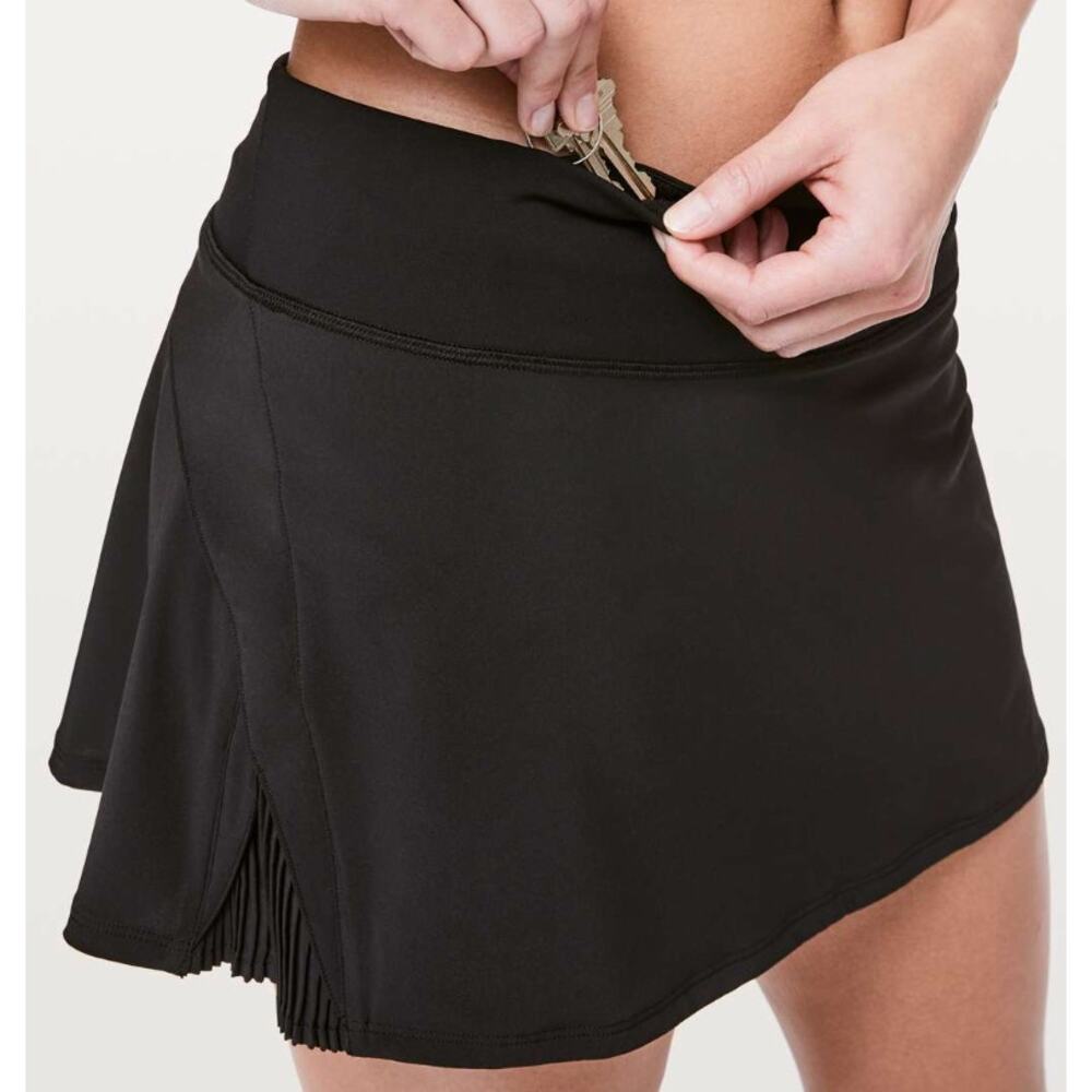 6741 LULULEMON Play Off The Pleats Skirt *13" Black Sz 12